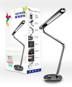 ADATA LED黑武士檯燈 DE710